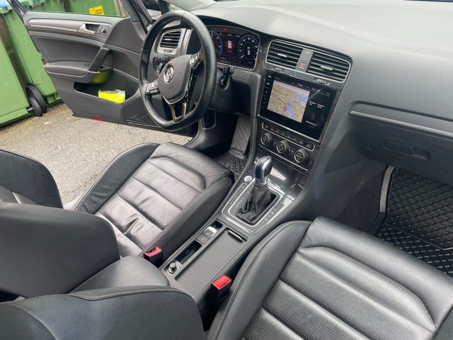 2018 VOLKSWAGEN GOLF - 16