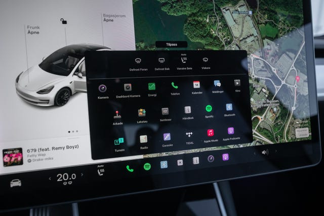 2019 TESLA MODEL 3 - 19