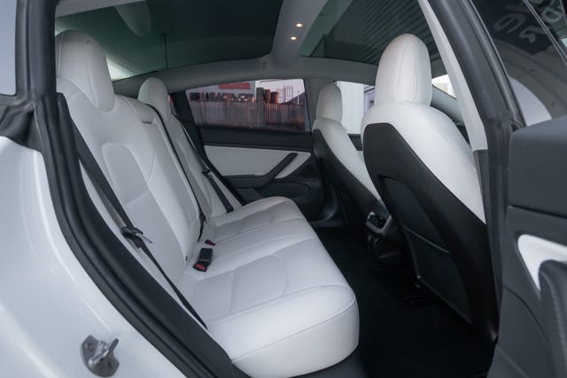 2019 TESLA MODEL 3 - 26