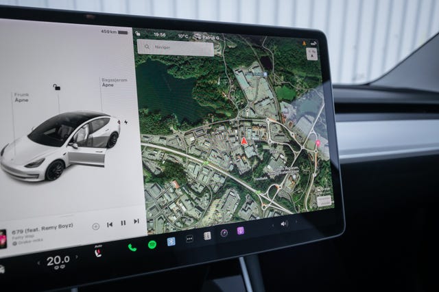 2019 TESLA MODEL 3 - 17