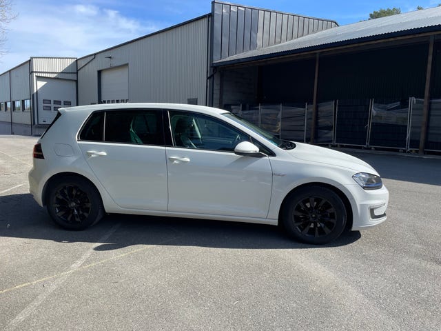 WVWZZZAUZFW905690 2015 VOLKSWAGEN GOLF-3