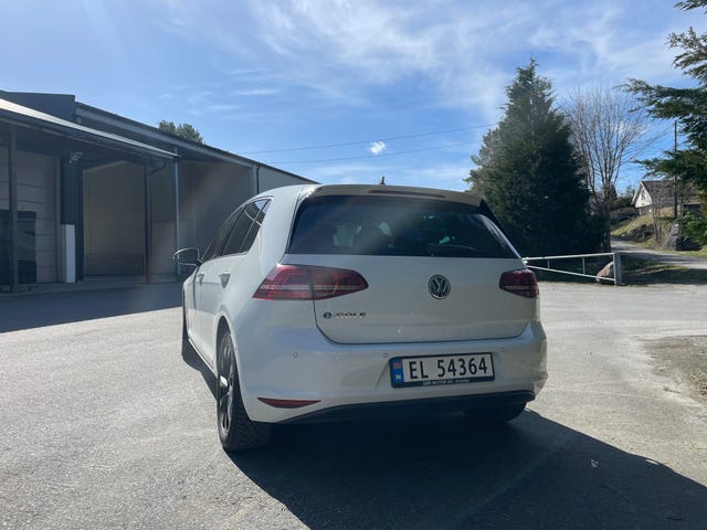 WVWZZZAUZFW905690 2015 VOLKSWAGEN GOLF-2