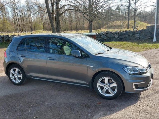 2018 VOLKSWAGEN GOLF - 15
