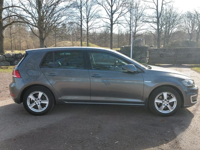 WVWZZZAUZJW901119 2018 VOLKSWAGEN GOLF-3