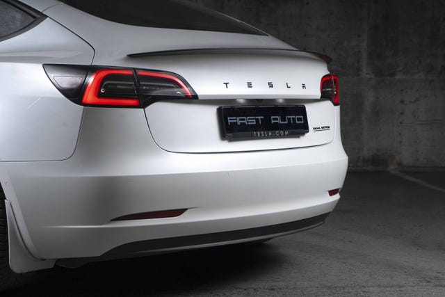 2021 TESLA MODEL 3 - 10