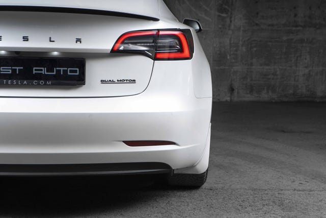 2021 TESLA MODEL 3 - 8