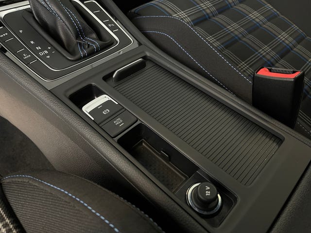 2018 VOLKSWAGEN GOLF - 56