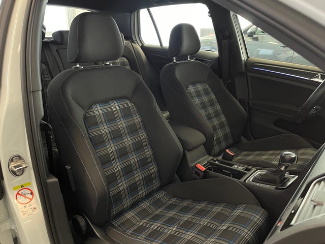 2018 VOLKSWAGEN GOLF - 82