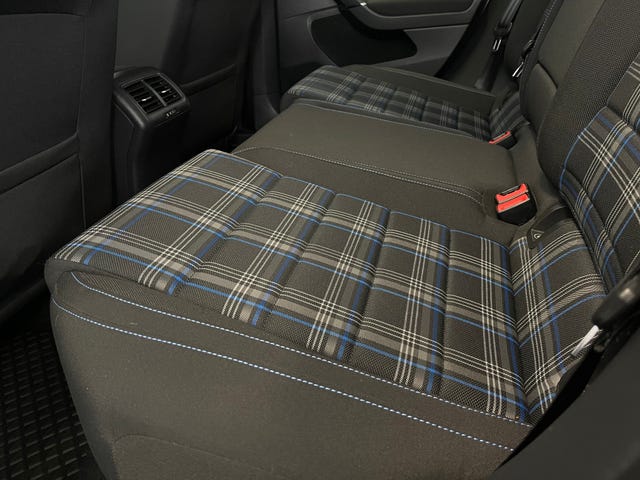 2018 VOLKSWAGEN GOLF - 36