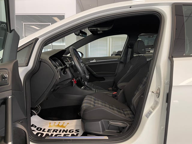 2018 VOLKSWAGEN GOLF - 47