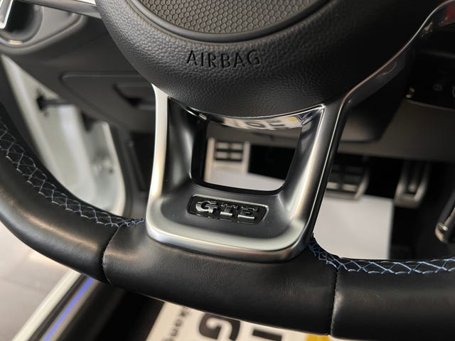2018 VOLKSWAGEN GOLF - 59