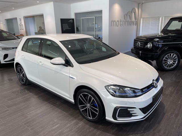 2018 VOLKSWAGEN GOLF - 12