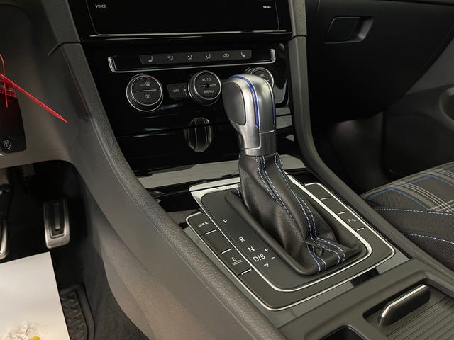 2018 VOLKSWAGEN GOLF - 55