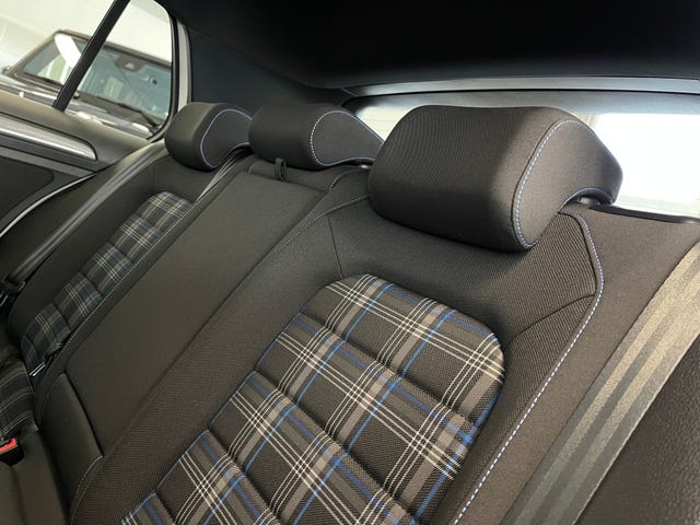 2018 VOLKSWAGEN GOLF - 37