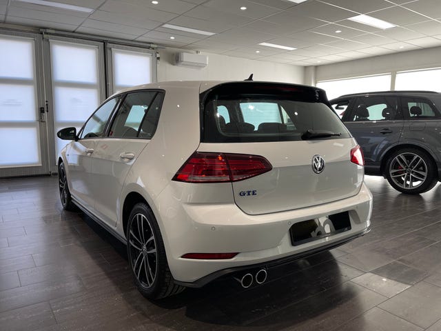 2018 VOLKSWAGEN GOLF - 21