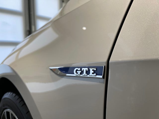 2018 VOLKSWAGEN GOLF - 25