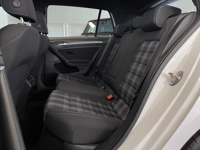 2018 VOLKSWAGEN GOLF - 35