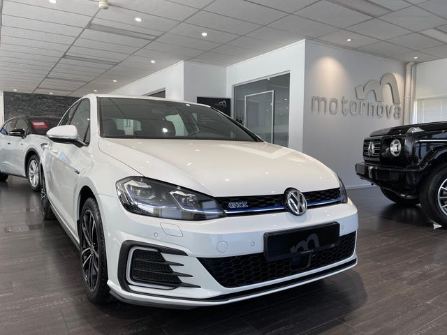 WVWZZZAUZJW804358 2018 VOLKSWAGEN GOLF-2