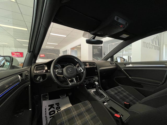 2018 VOLKSWAGEN GOLF - 43
