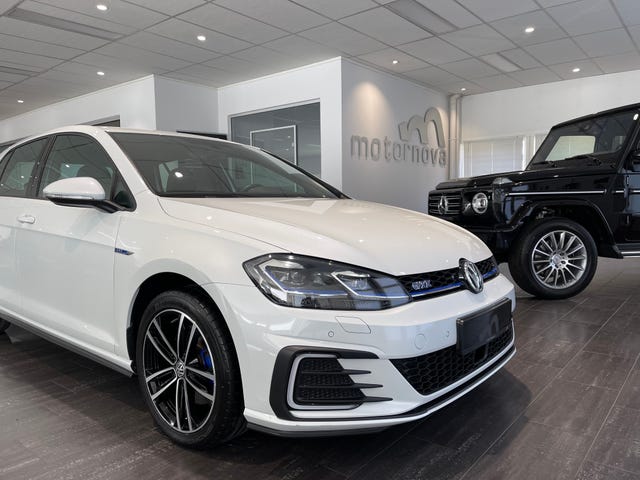 WVWZZZAUZJW804358 2018 VOLKSWAGEN GOLF-1