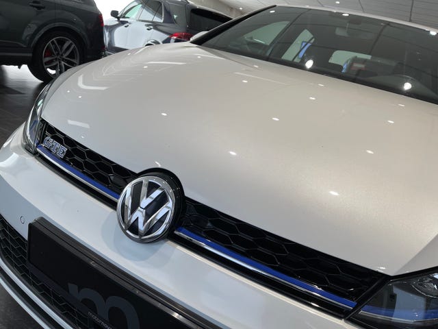2018 VOLKSWAGEN GOLF - 8