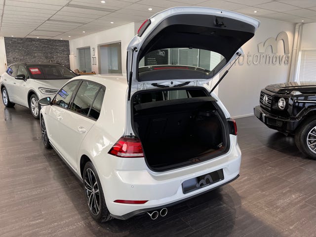 2018 VOLKSWAGEN GOLF - 28