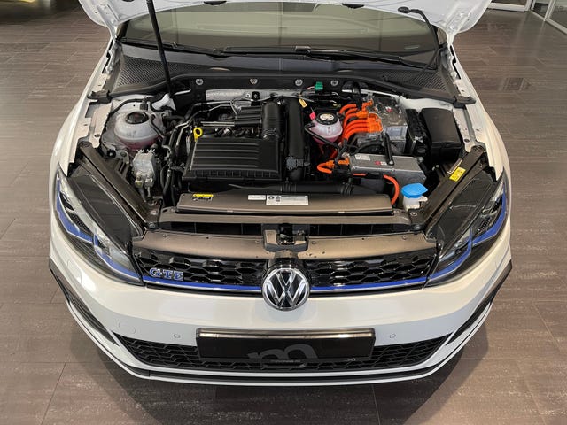 2018 VOLKSWAGEN GOLF - 26