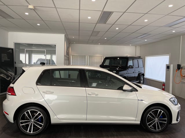 2018 VOLKSWAGEN GOLF - 16