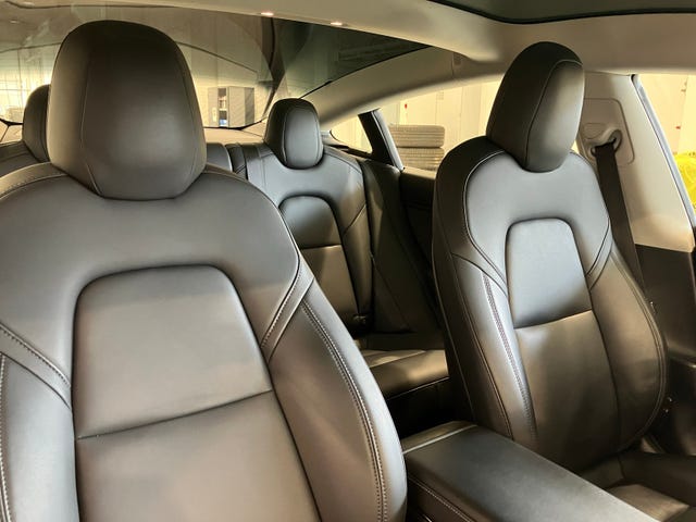 2019 TESLA MODEL 3 - 8