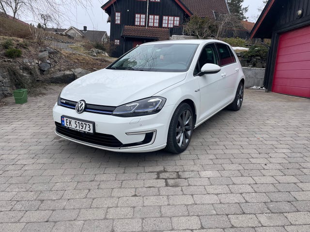 WVWZZZAUZJ8900474 2018 VOLKSWAGEN GOLF-1