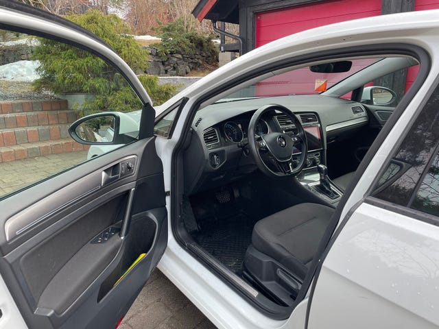 2018 VOLKSWAGEN GOLF - 12