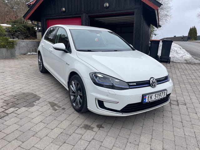 WVWZZZAUZJ8900474 2018 VOLKSWAGEN GOLF-2