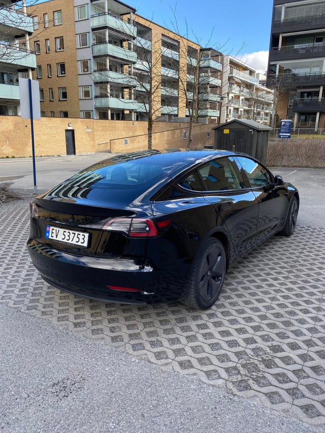 5YJ3E7EB7KF214604 2019 TESLA MODEL 3-4