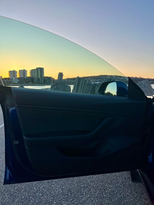 2019 TESLA MODEL 3 - 16