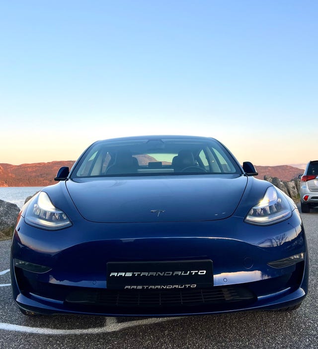 5YJ3E7EB6KF382525 2019 TESLA MODEL 3-1
