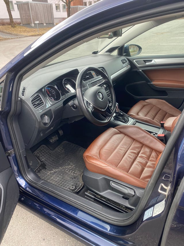 2015 VOLKSWAGEN GOLF - 18