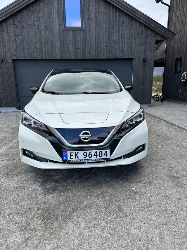 SJNFAAZE1U0018432 2018 NISSAN LEAF-1