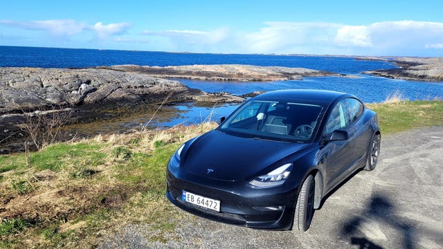 5YJ3E7EB7MF833173 2021 TESLA MODEL 3-1