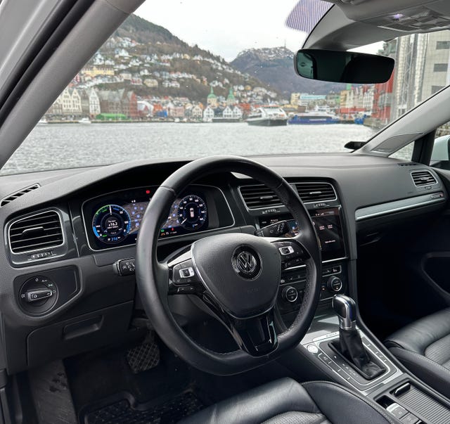 2018 VOLKSWAGEN GOLF - 11