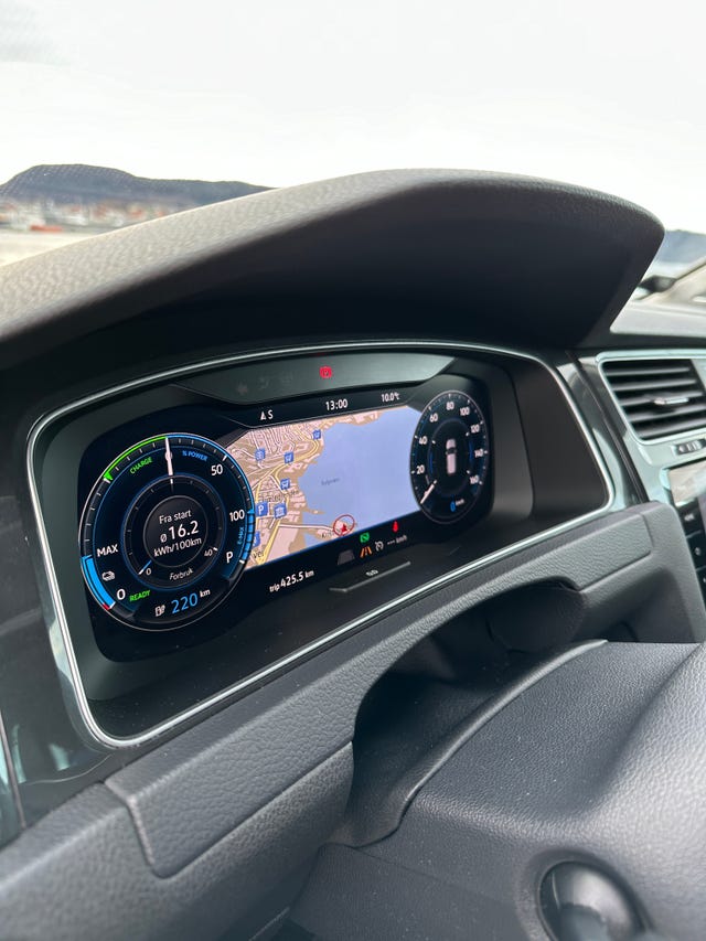 2018 VOLKSWAGEN GOLF - 12