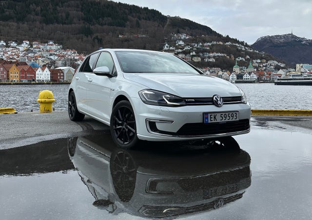 2018 VOLKSWAGEN GOLF - 9