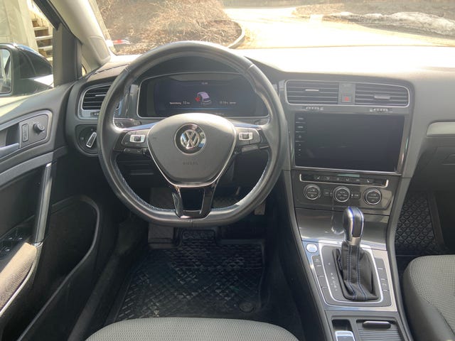 2018 VOLKSWAGEN GOLF - 9