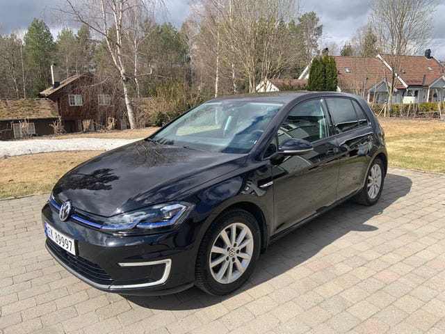 WVWZZZAUZJ8907850 2018 VOLKSWAGEN GOLF-1