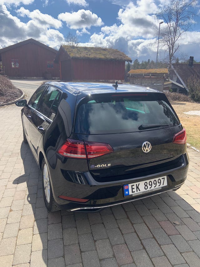 WVWZZZAUZJ8907850 2018 VOLKSWAGEN GOLF-3