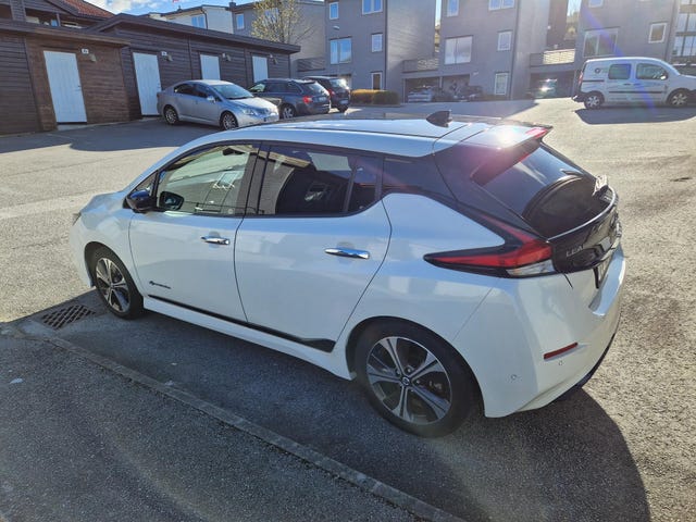 SJNFAAZE1U0005286 2018 NISSAN LEAF-3