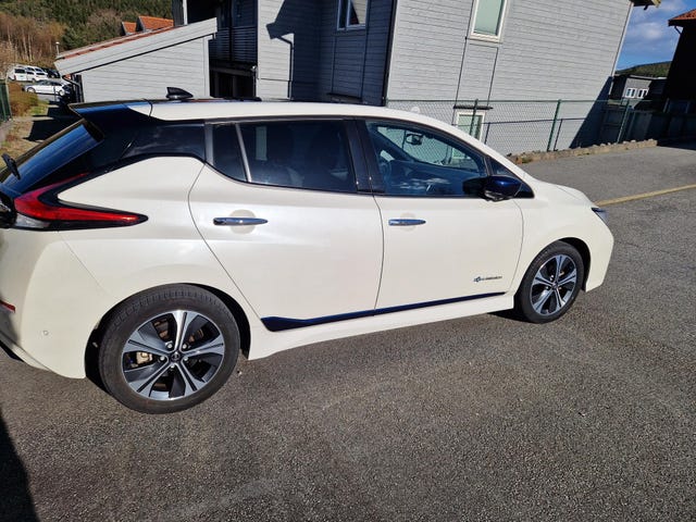 2018 NISSAN LEAF - 7