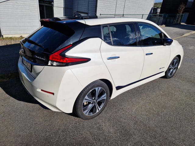 SJNFAAZE1U0005286 2018 NISSAN LEAF-5