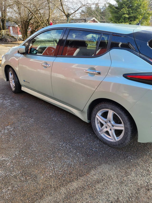 SJNFAAZE1U0019178 2018 NISSAN LEAF-1