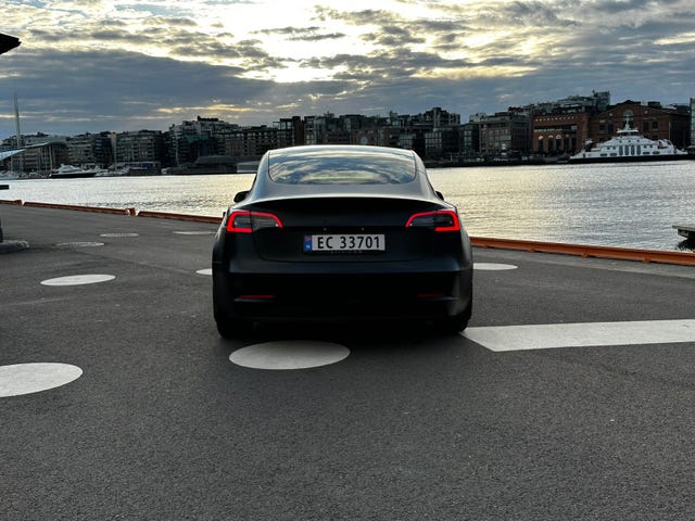 5YJ3E7EB8MF886089 2021 TESLA MODEL 3-3