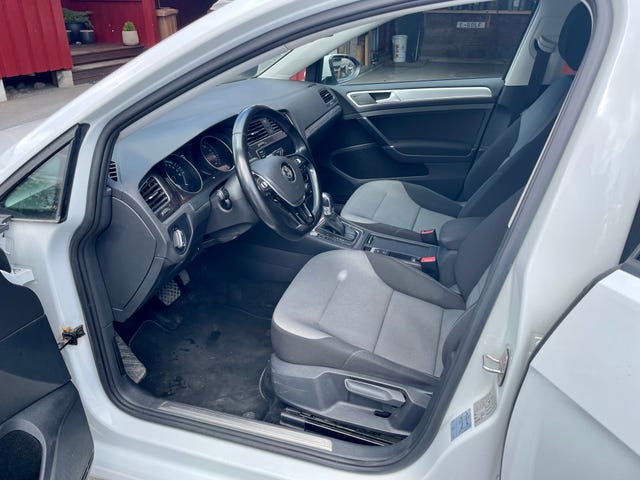 2015 VOLKSWAGEN GOLF - 8